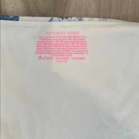 Victoria's Secret Blue Floral Bikini Top - Picture 11 of 12